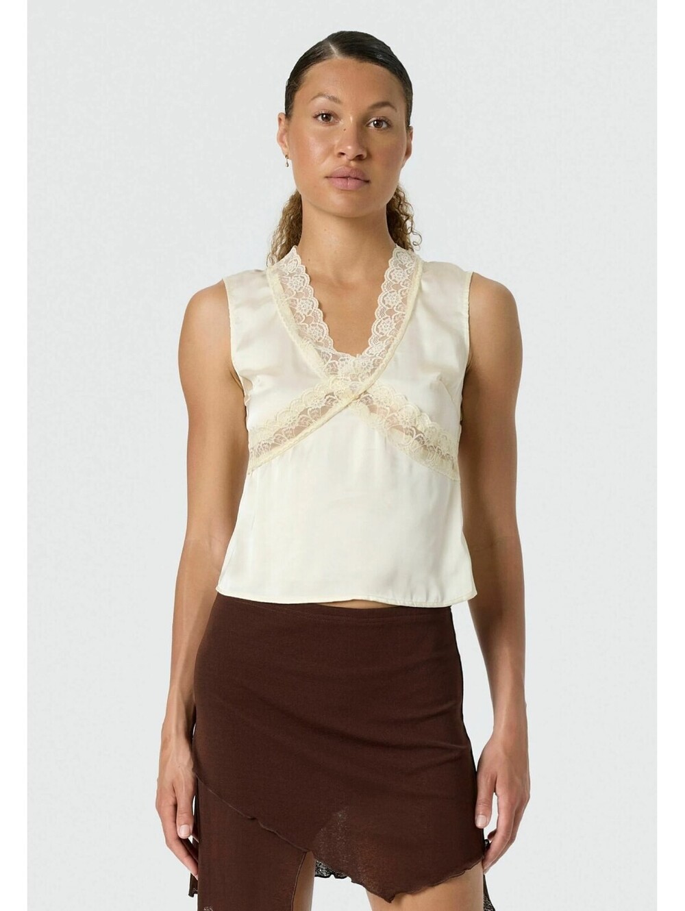 RESUME Mindyrs Satin Top